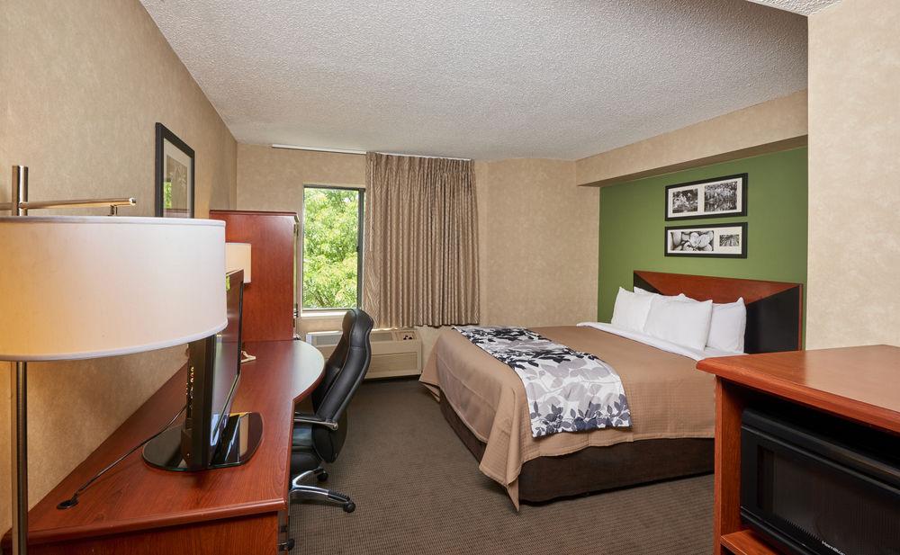 Sleep Near Penn State - State College, Pa Inn 3*