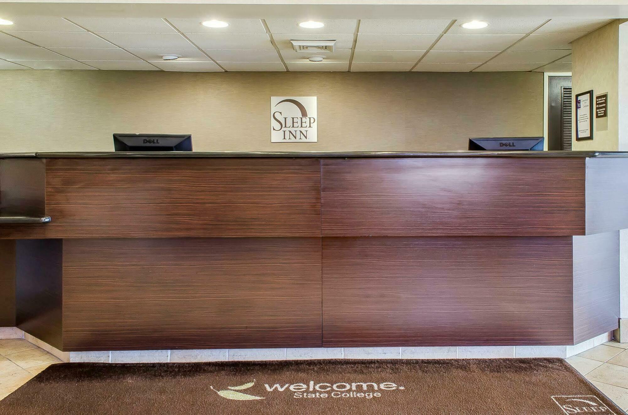 Sleep Near Penn State - State College, Pa Inn 3*